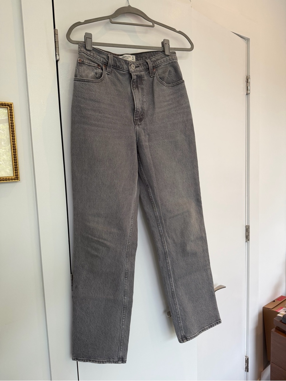 A&F Straight-Leg Curve Love Grey Jeans